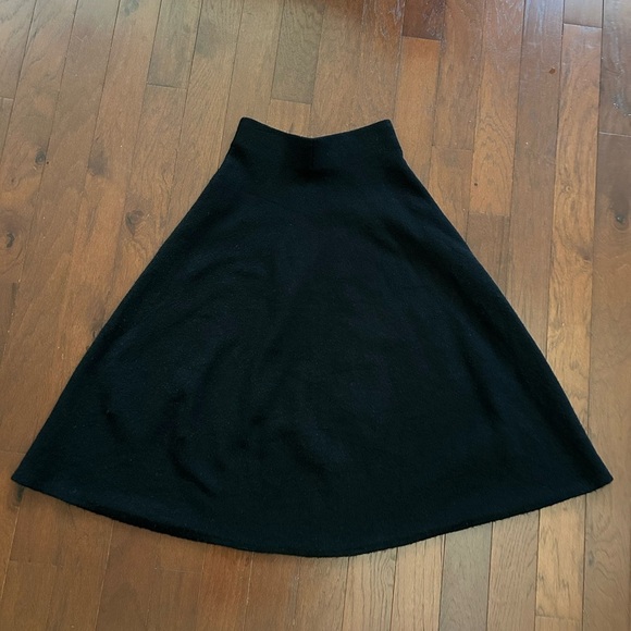 UNIQLO Wool Blend Flare A-line Skirt, Size S, Black - Picture 2 of 7